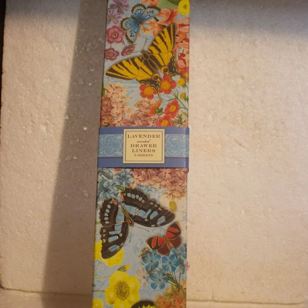 Punch Studio Lavender Drawer Liners 5 Sheets 16.5 x 22 inch
